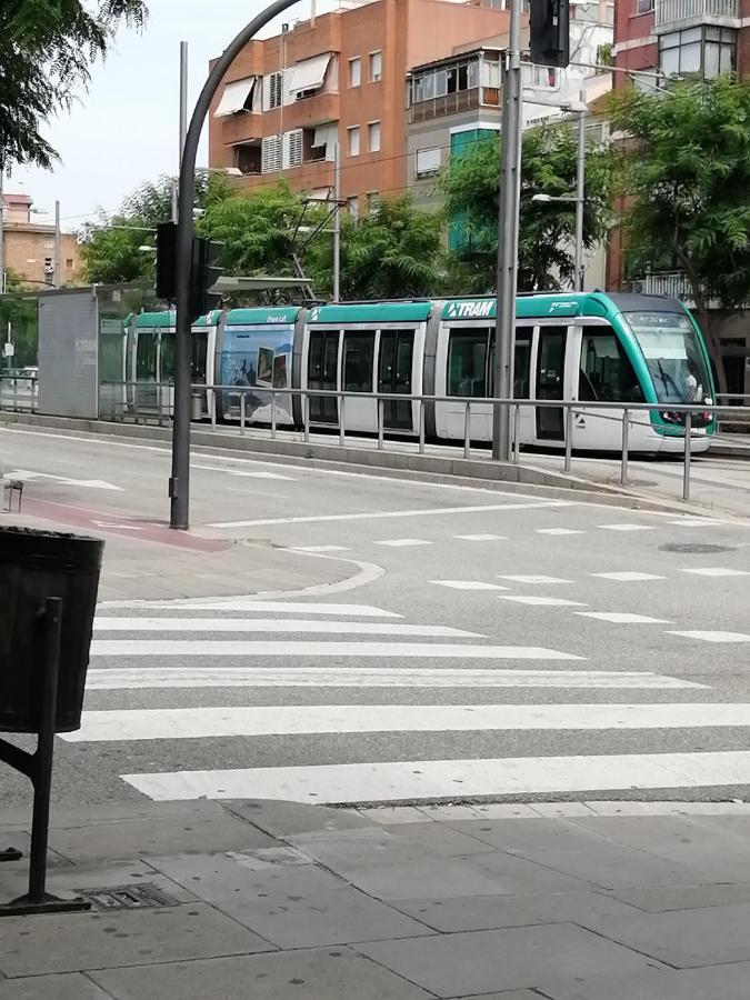 Ahllenrock Como Un Hotel, Pero Solo Para Ti Cornellà de Llobregat Exterior foto